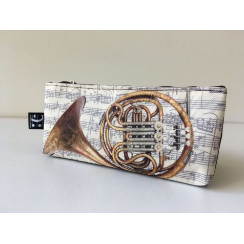 Pencil case horn 