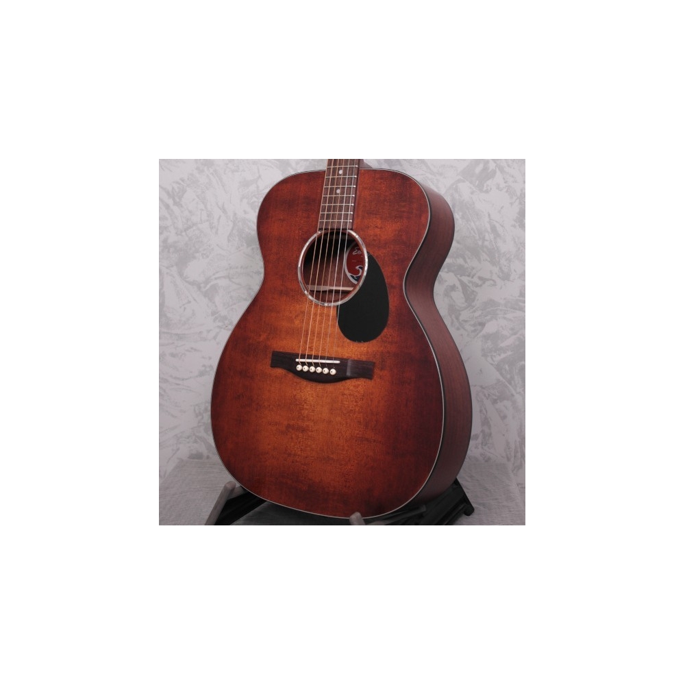 Eastman Pacific Coast Highway PCH1 OM Acoustic Guitar Classic