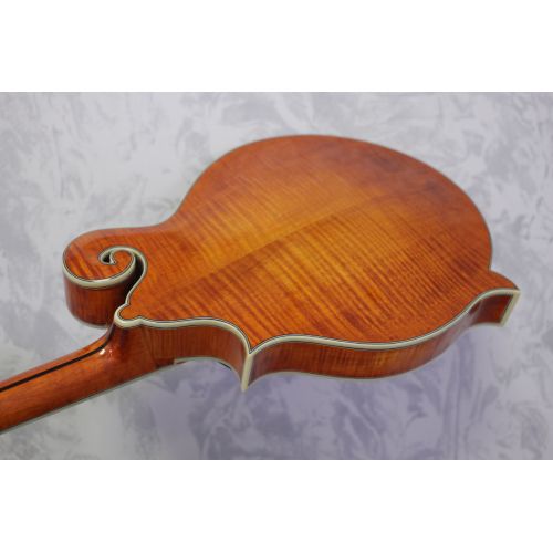 Eastman MD815PGE Honeyburst Electro Mandolin
