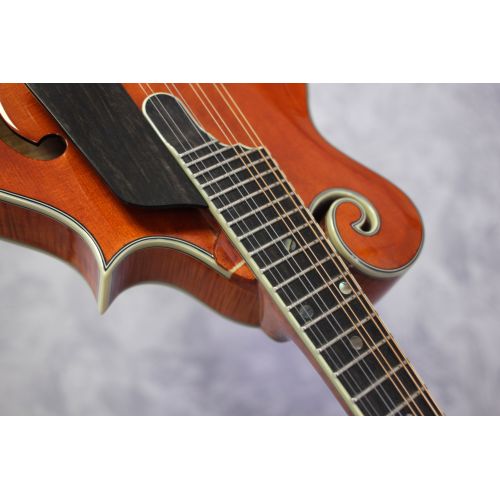 Eastman MD815PGE Honeyburst Electro Mandolin