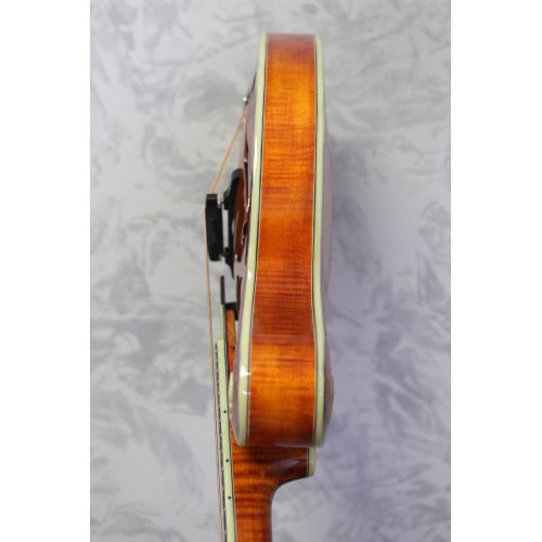 Eastman MD815PGE Honeyburst Electro Mandolin