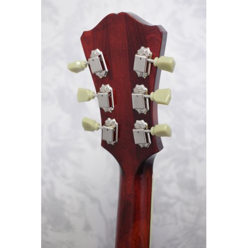 Eastman AR 372 CE 16'' Archtop Sunburst