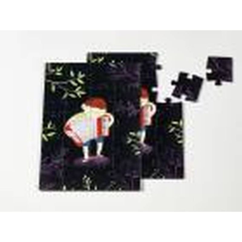 Magnetic Puzzle With Accordionist