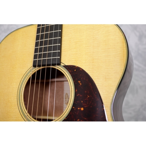 Martin 000-18 Acoustic Guitar