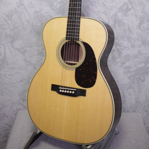 Martin 000-28 Acoustic Guitar