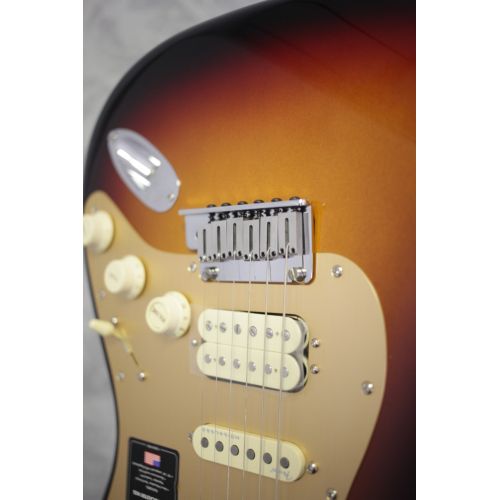 Fender American Ultra II HSS Stratocaster Ultraburst