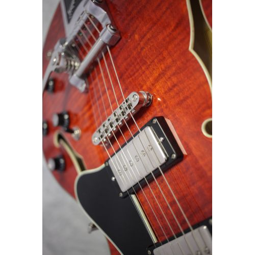 Eastman T-486 Classic Finish w/ Bigsby Tremolo