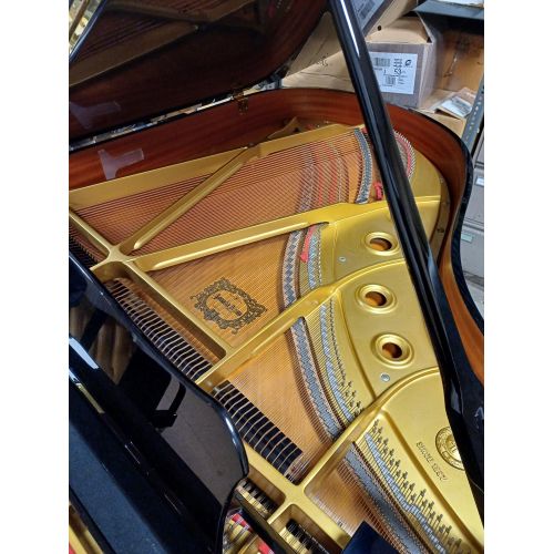 Pre-Owned Yamaha C3 Grand Piano in Black Polyester