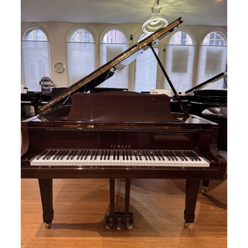 Pre-Owned Yamaha C1 Grand Piano in Mahogany Polyester