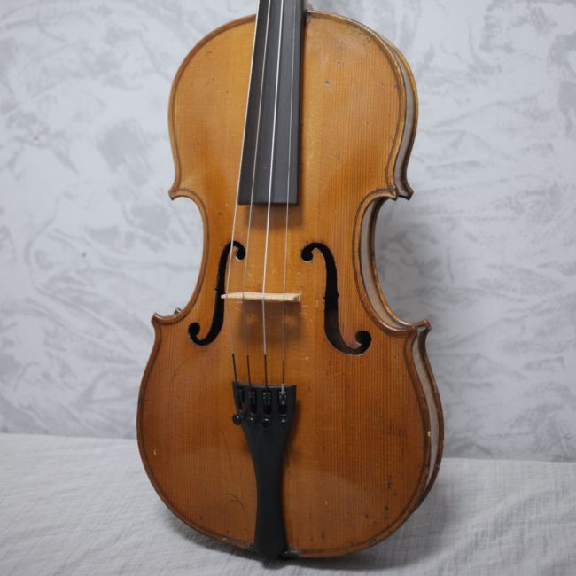 Beare & Sons 7/8 size Violin c1900s (second hand)