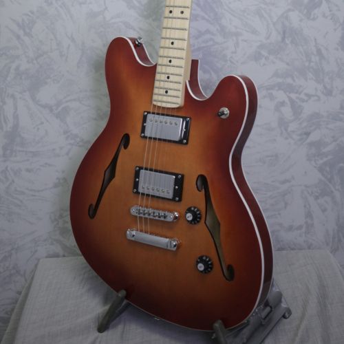 Squier Affinity Starcaster...