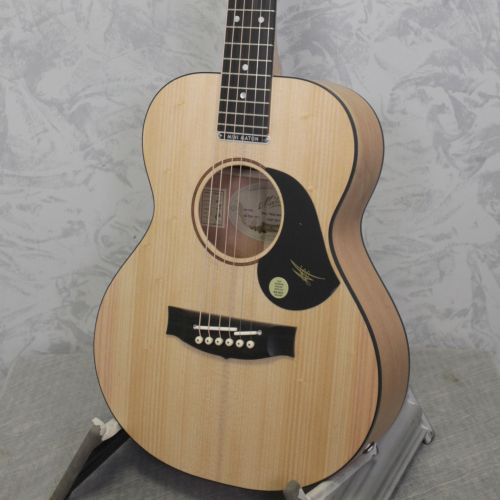 Maton EM6 'Mini Maton'